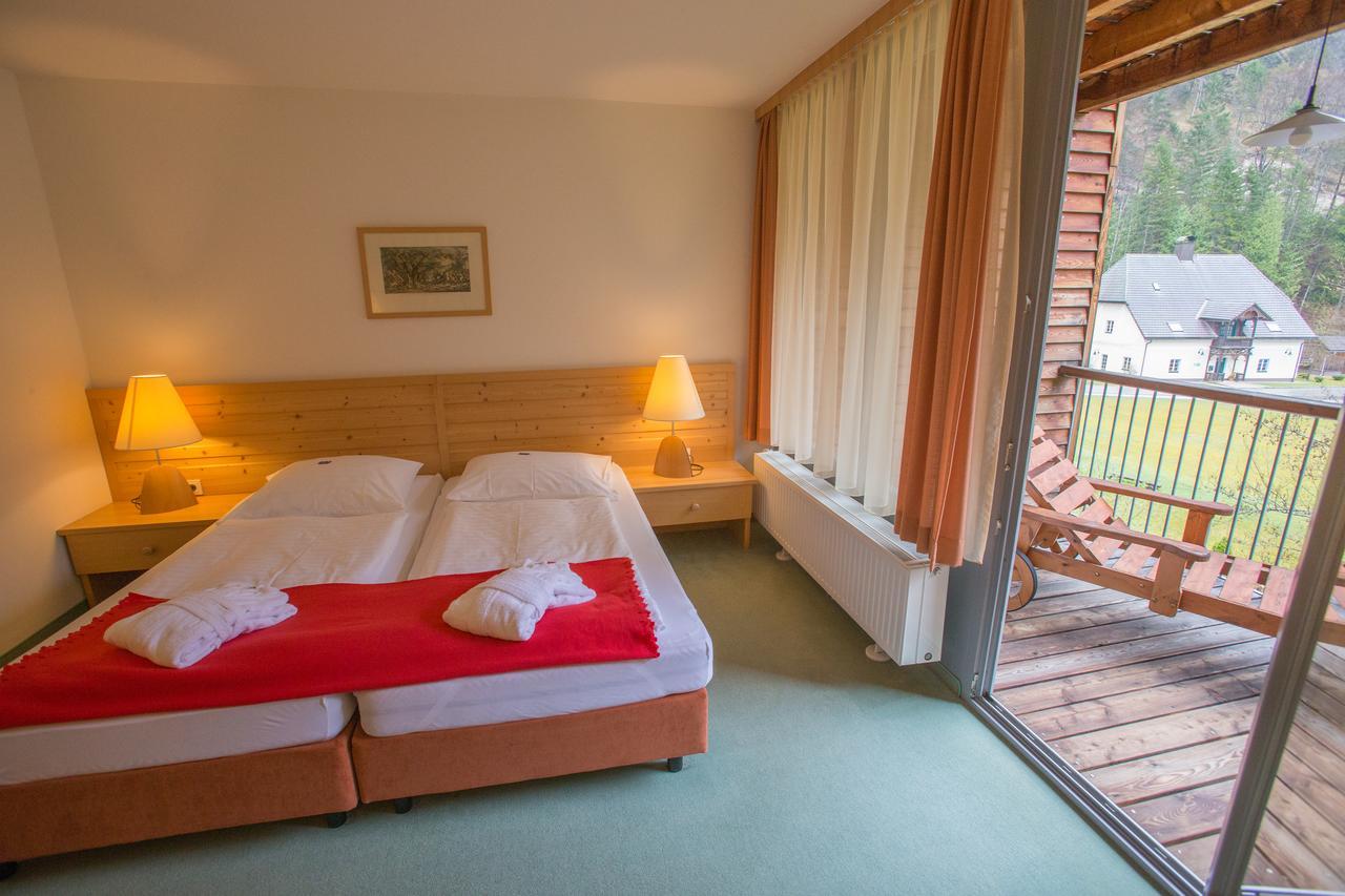 Hotel Bergkristall Wildalpen Kültér fotó